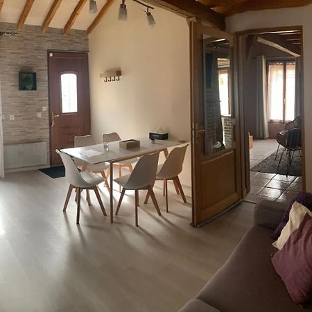 chambre avec sdb/wc privé, piscine près d'un lac Mesnil-Saint-Père Exterior foto